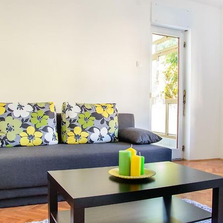 Apartment Family Time Umag Bagian luar foto