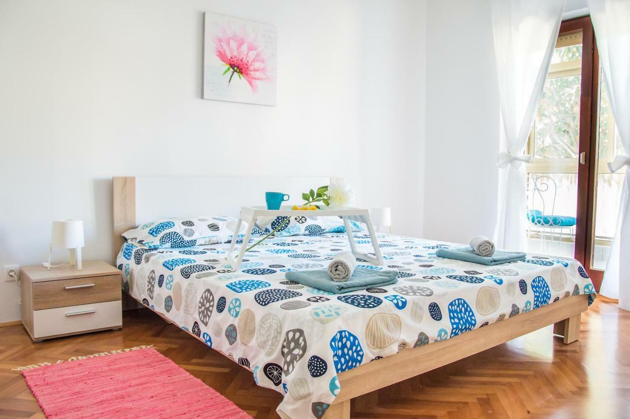 Apartment Family Time Umag Bagian luar foto